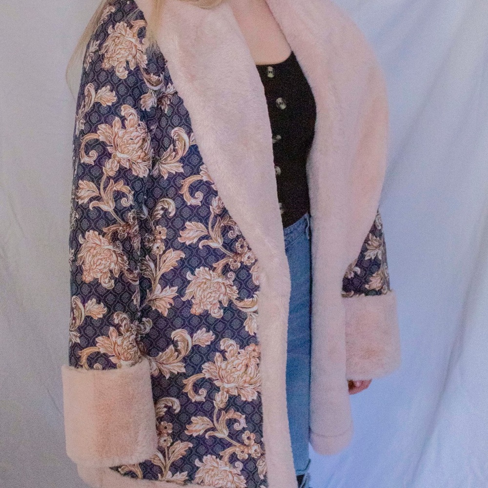 Fuzzy Detailed Winter Coat